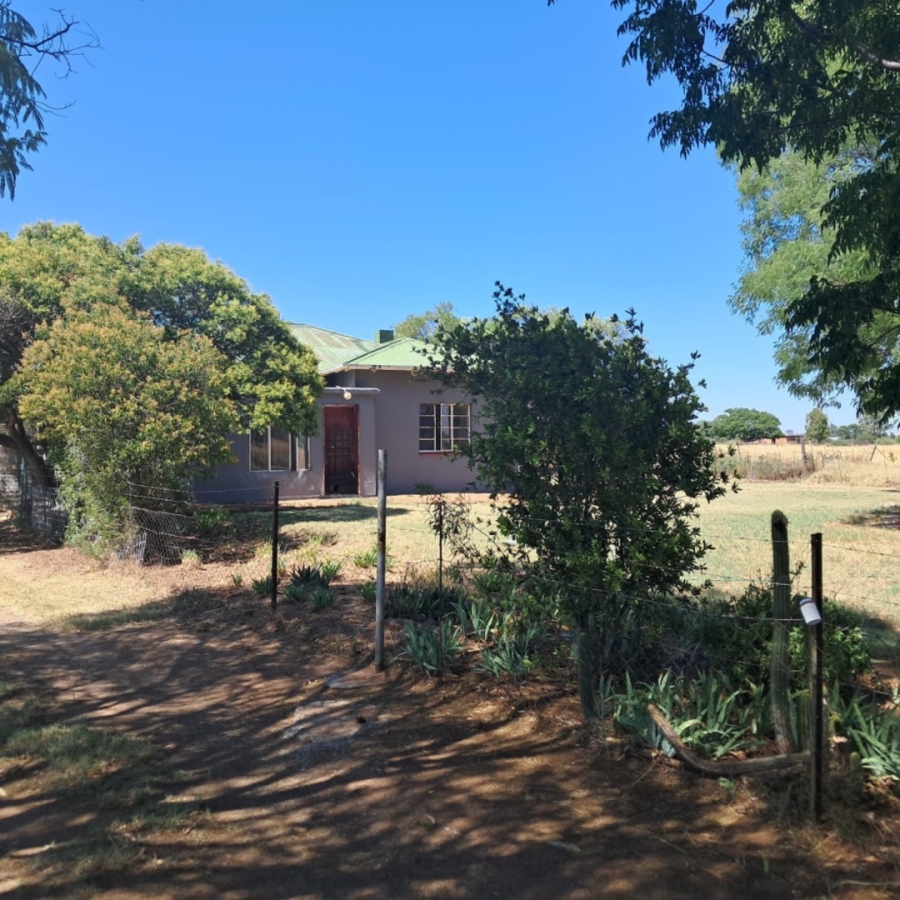 To Let 3 Bedroom Property for Rent in Vaalbank Free State